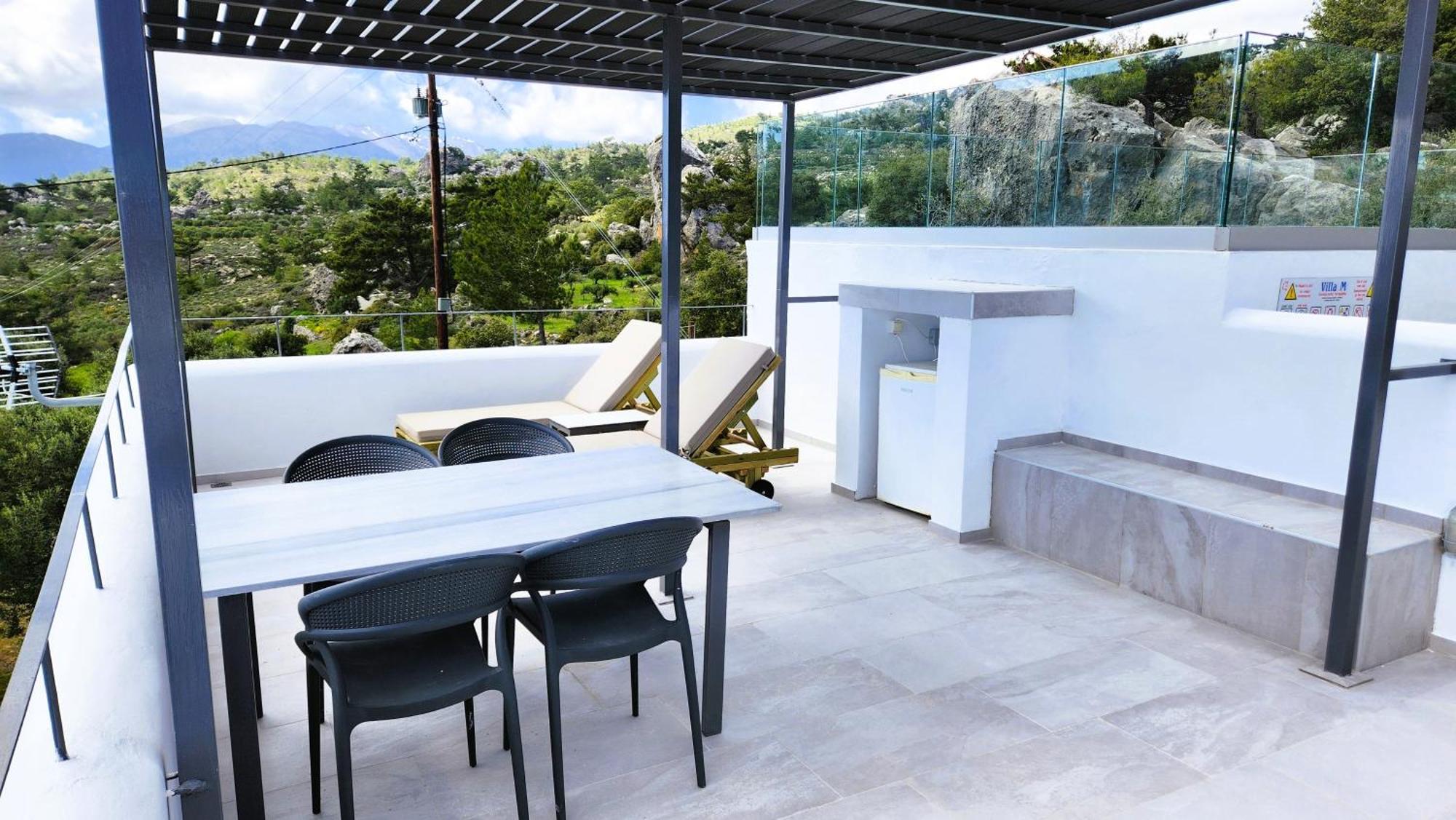Villa M - Villa With Private Pool And Yard Anatolí Екстериор снимка