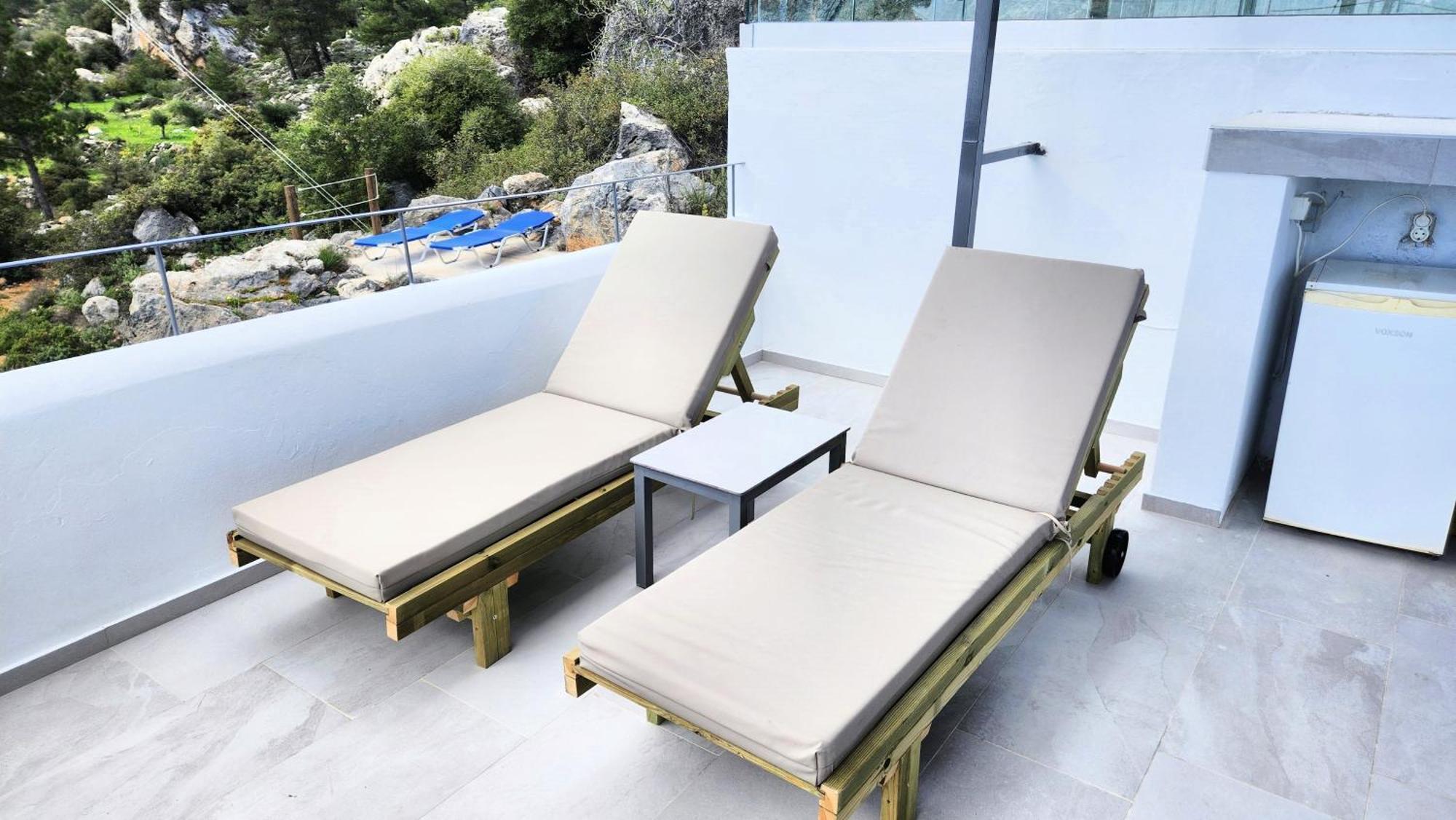 Villa M - Villa With Private Pool And Yard Anatolí Екстериор снимка
