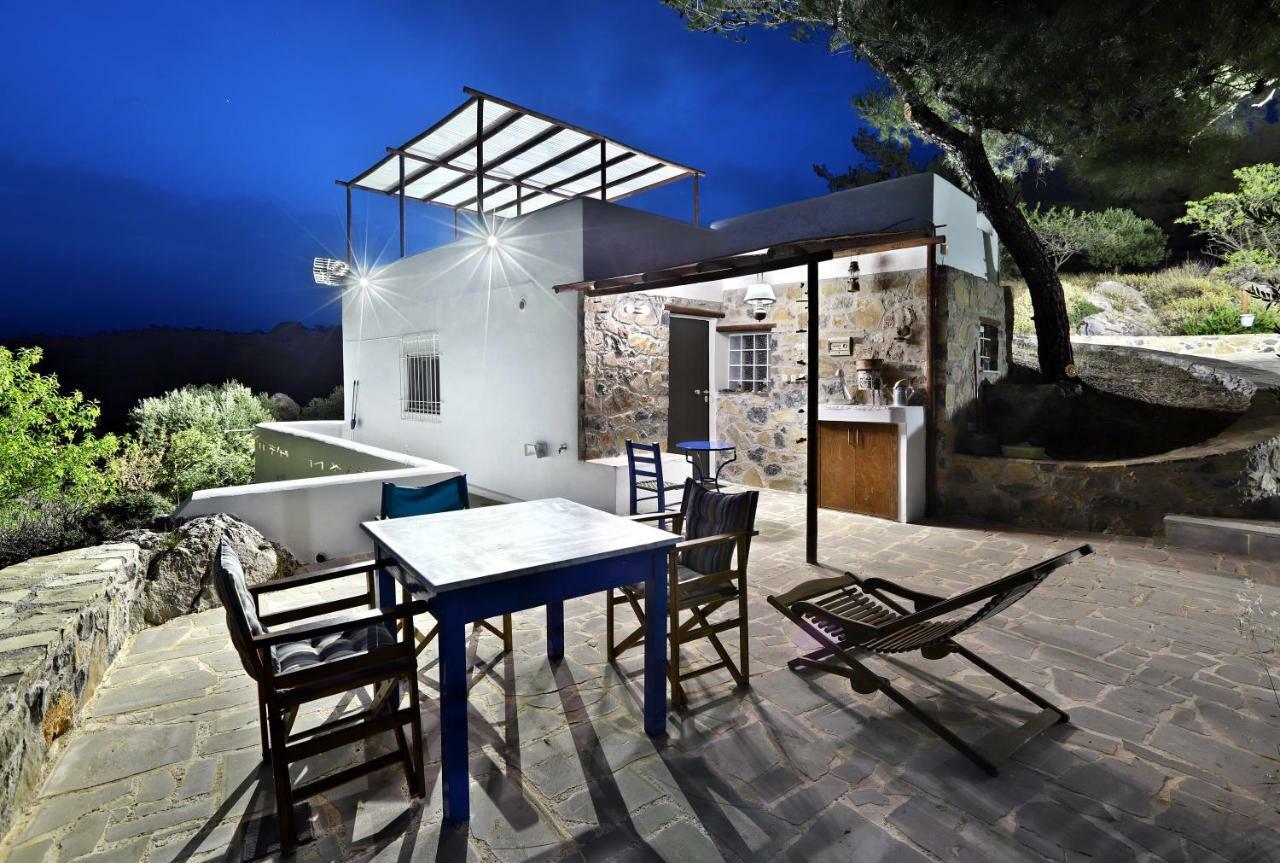 Villa M - Villa With Private Pool And Yard Anatolí Екстериор снимка