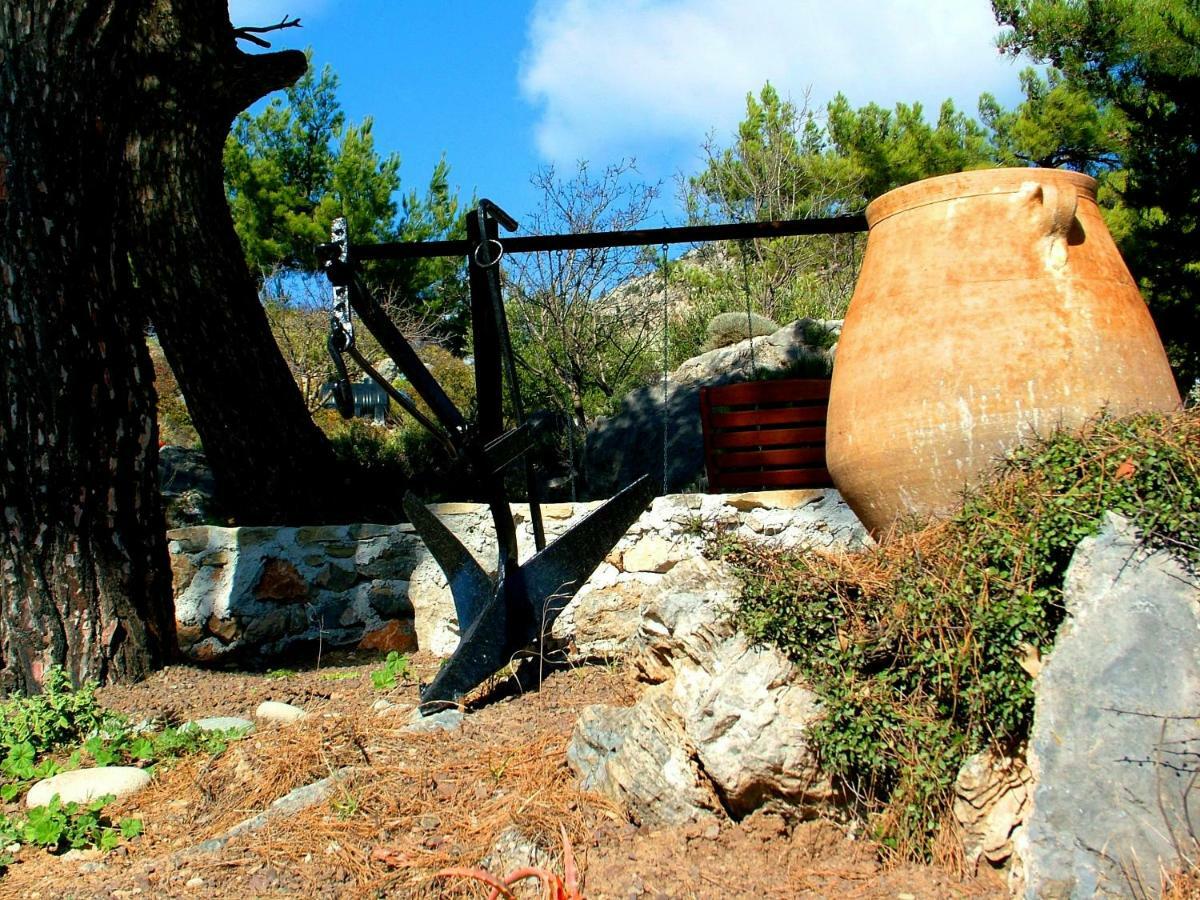 Villa M - Villa With Private Pool And Yard Anatolí Екстериор снимка