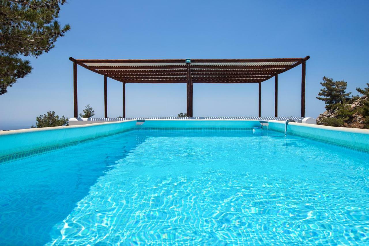 Villa M - Villa With Private Pool And Yard Anatolí Екстериор снимка