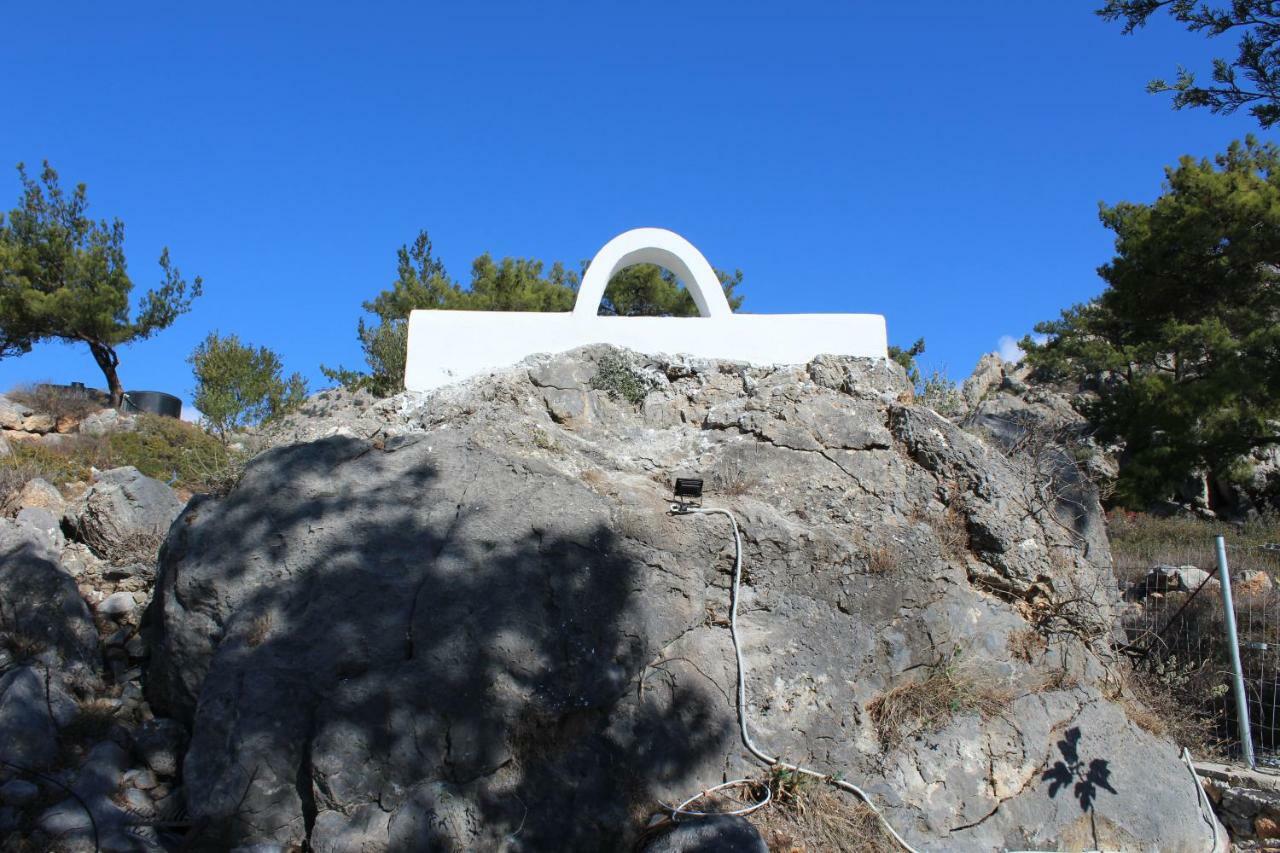 Villa M - Villa With Private Pool And Yard Anatolí Екстериор снимка